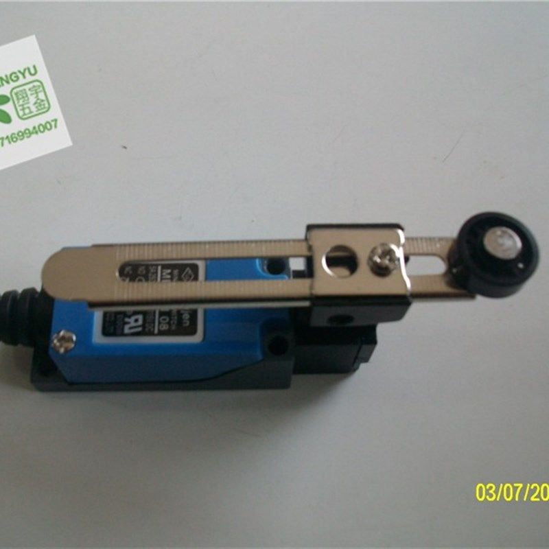 木工机械配件 排钻 手动封边机 微动限位行程开关8108 滑轮开关