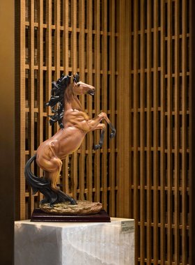 跨境现代大号仿真站立马树脂工艺品摆件展厅办公室家居装饰品雕塑