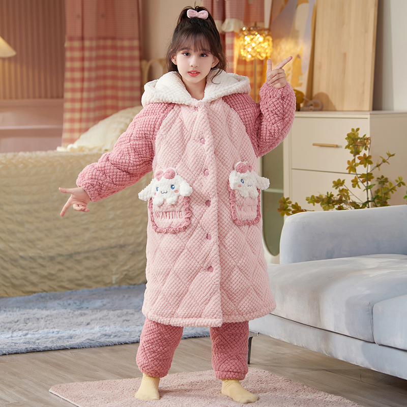 女童睡衣冬季三层夹棉珊瑚t绒儿童女孩加厚款法兰绒亲子母女家居