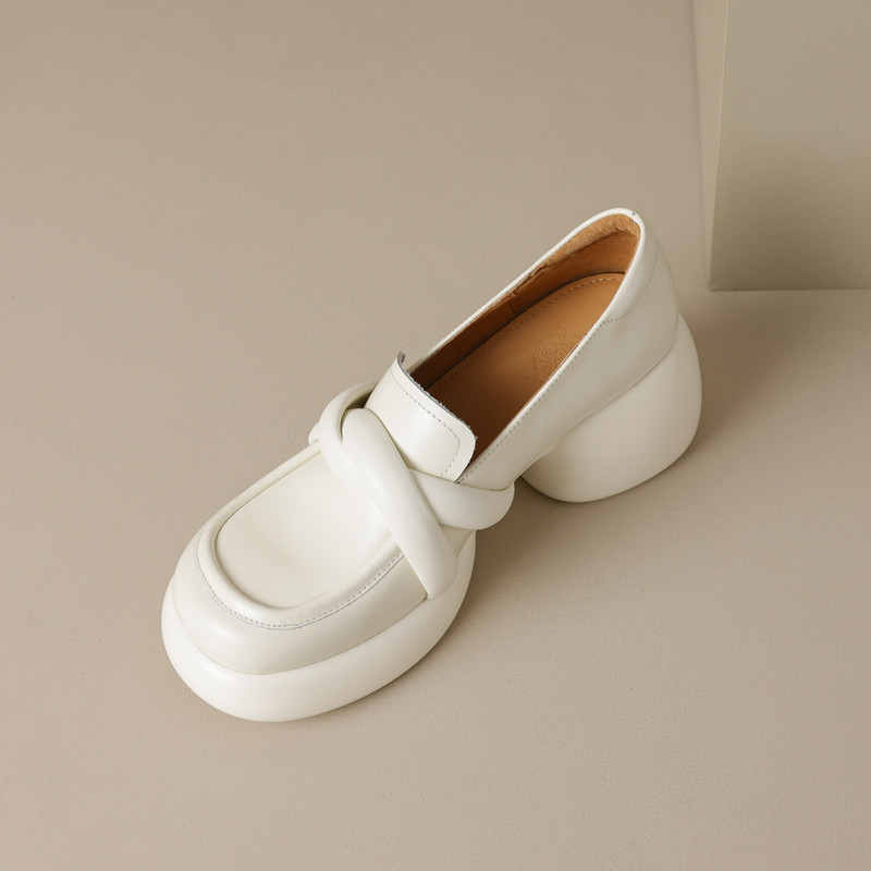 23秋新款真皮厚底圆头黑色小皮鞋女粗跟松糕底交叉带X复古懒人单