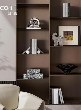 现代简约抽像轻奢高档样板间书房书柜装饰画摆件 设计师搭配组合