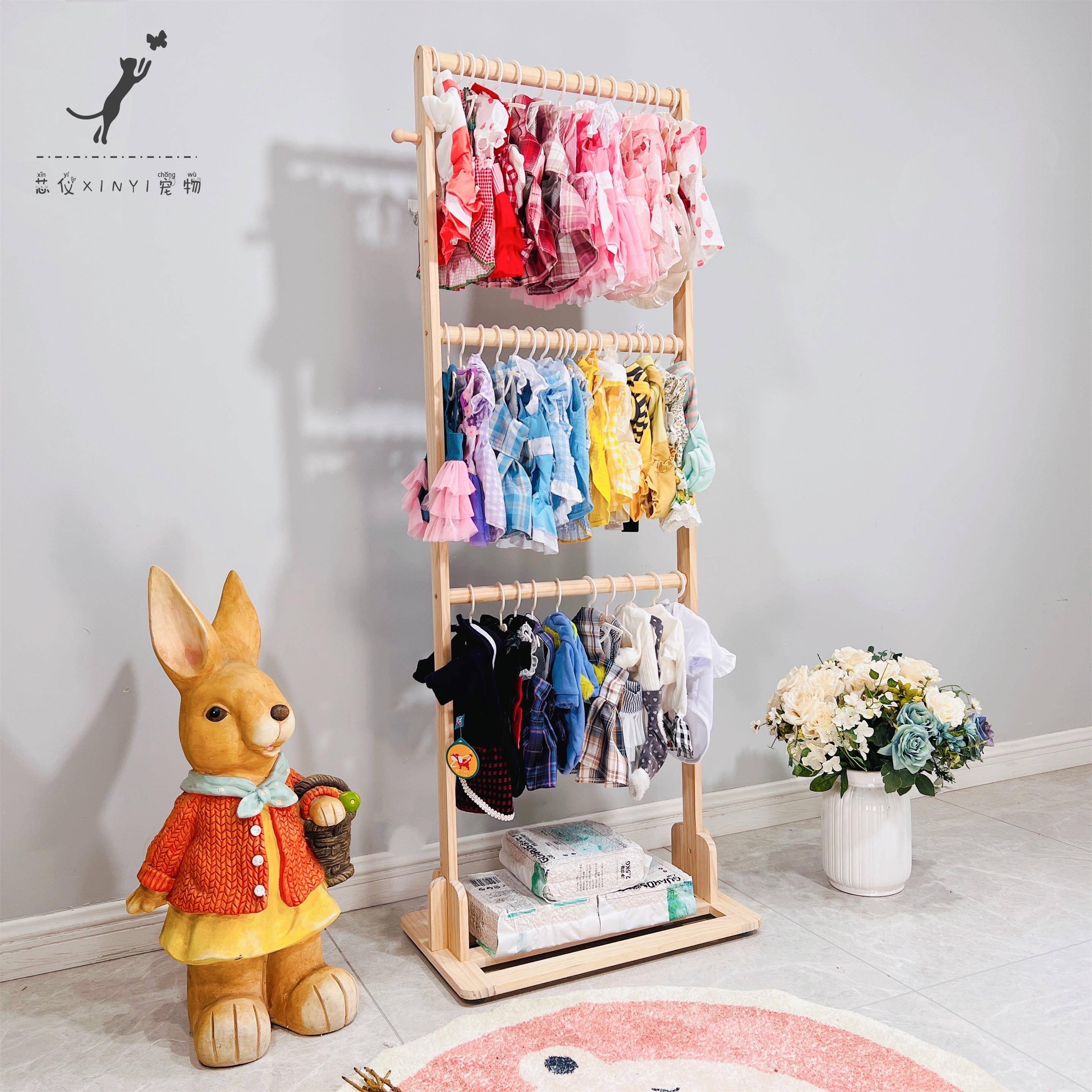 ®宠物衣帽架实木吸盘衣架原木挂衣架猫狗衣服落地展示架