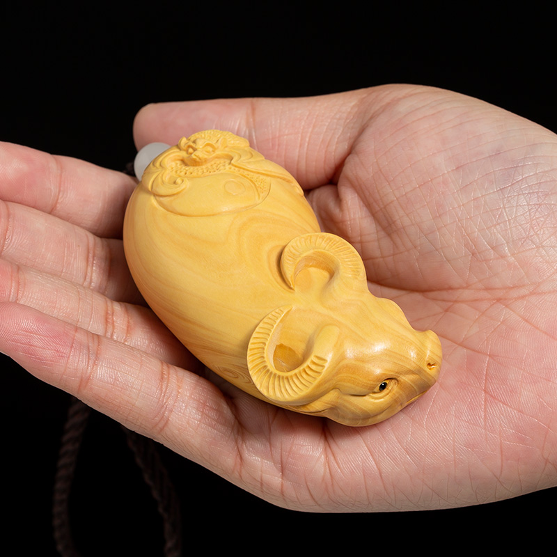 黄杨木雕手把件创意客厅雕刻工艺品招财生肖牛吉祥物摆件扭转乾坤