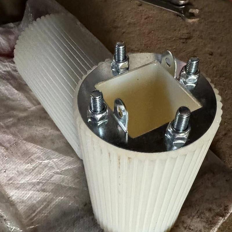 方孔胶辊尼龙胶轮被动轴胶轮尼龙辊清粪机配件PP带被动胶辊