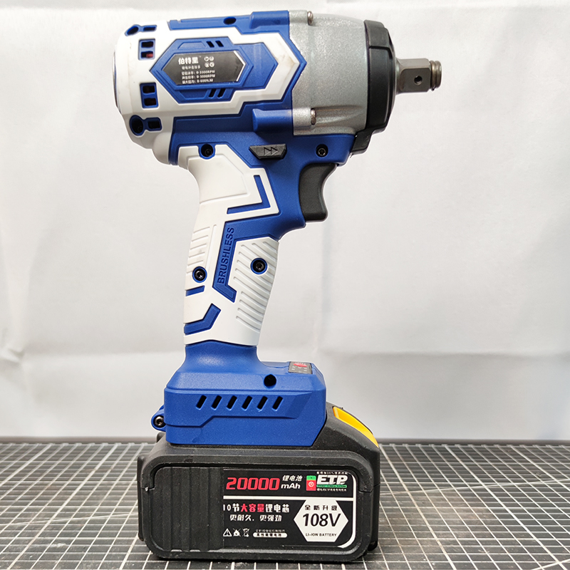 伯特里大扭力无刷电动扳手充电锂电电板大功率电动风炮架子工木工