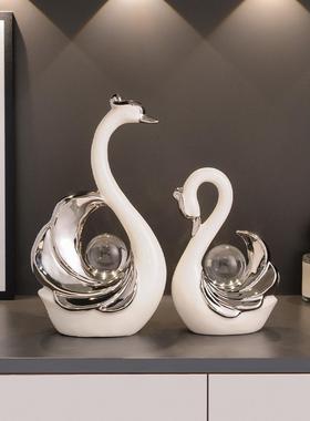 轻奢水晶球天鹅摆件陶瓷家居玄关客厅酒柜电视柜新婚乔迁新居礼品
