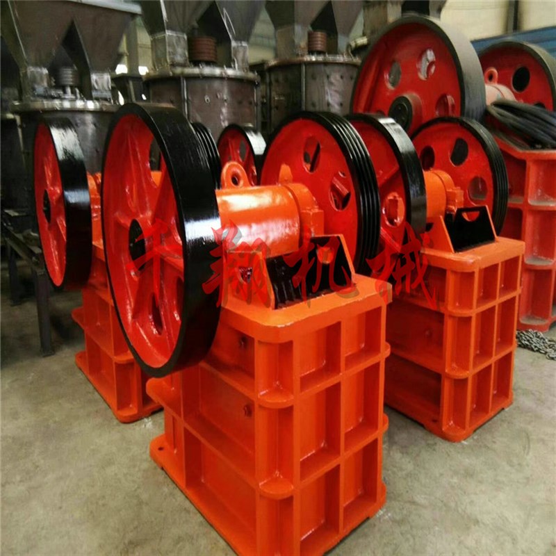 小型实验室花岗岩柴油细湖南颚式破碎机 矿山移P动鄂破300轧石机