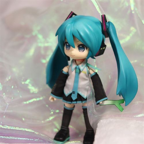 以成的店初音公式服娃衣材料包12分ob11尺寸需手工非成品