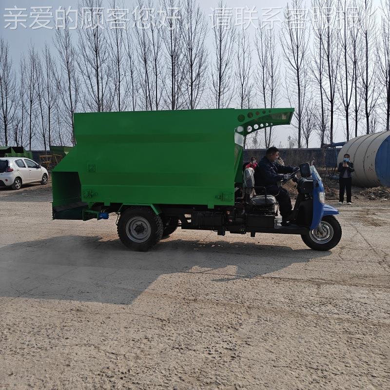布料均匀牧场撒料加车养殖备柴料油投草车自动设工槽YIS喂料机
