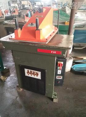 供应25吨A压摆臂裁断机 真皮EV皮料下料鞋面啤液裁机 冲床ARES 25