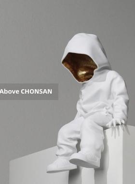 现代简约软装售楼处样板房家居创意艺术抽象卡通坐像雕塑饰品