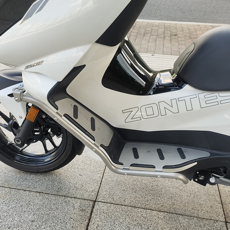 升仕350E/D/M踏板车保险杠y前后轮防摔棒挂钩仪表钢化膜横杆边包