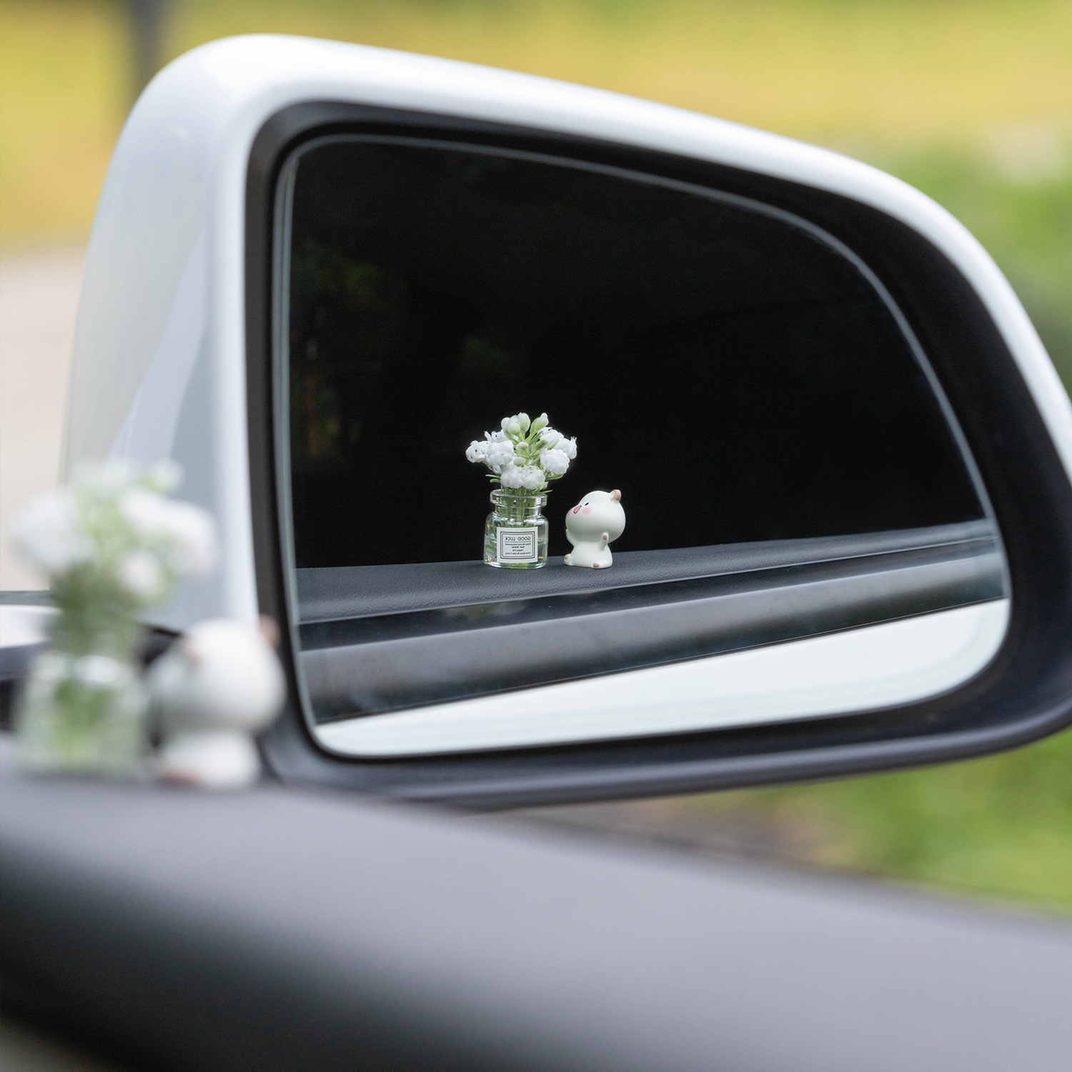 茉莉花小猫治愈系车内饰品摆件车载中控台汽车可爱装饰V2024年新
