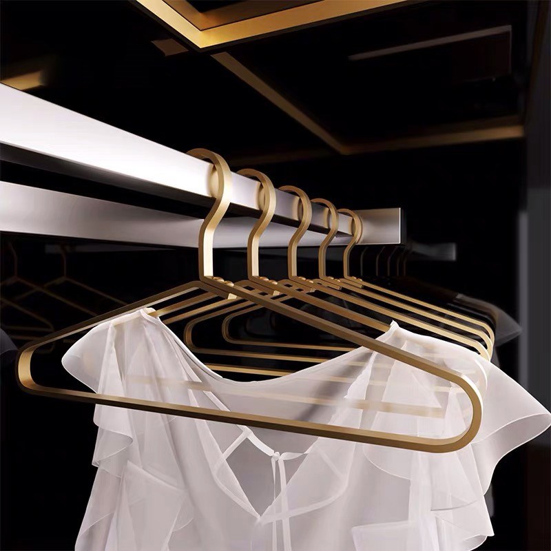 欧式轻奢卧室衣帽间铝合金大衣架加粗加厚挂衣架衣撑子衣挂晾衣架