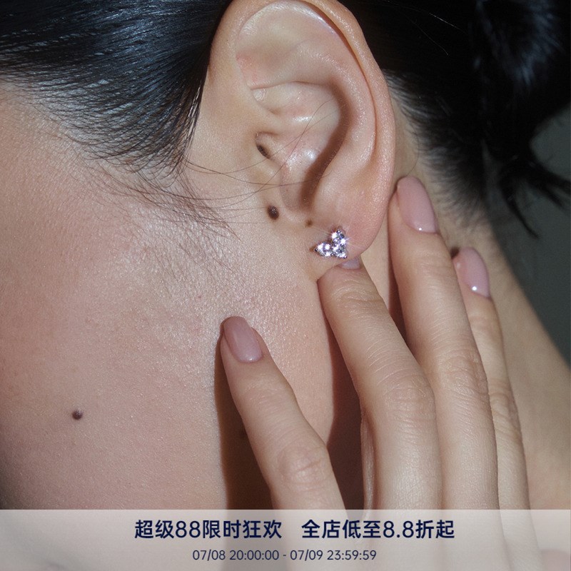 PAUSA ANN st925 马赛克满钻爱心极简通勤耳钉