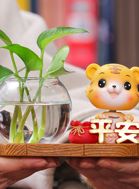 虎年吉祥物老虎家居摆件可爱创意客厅酒柜办公室桌面装饰品小摆设