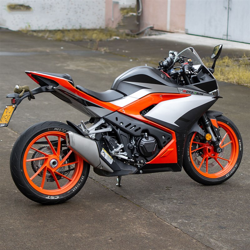 适用凯越3d21RR车架隔热保护壳车架隔热盖防烫盖