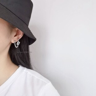 简约一体式双耳洞耳链个性甜酷女生耳环钛钢字母链条无耳洞耳夹男