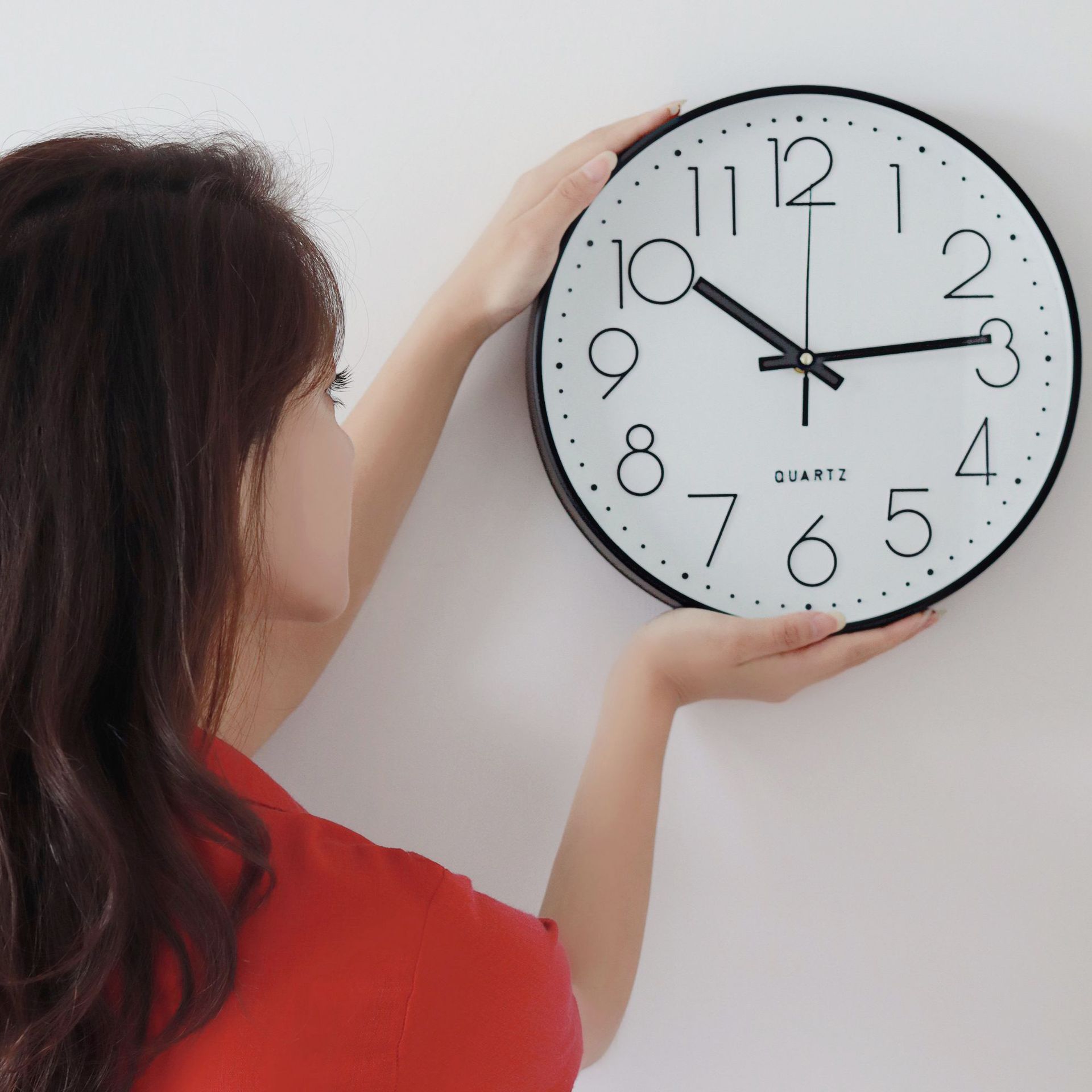 12英寸静音墙挂钟客厅简约壁钟表家用石英钟掛鍾时钟wall clock