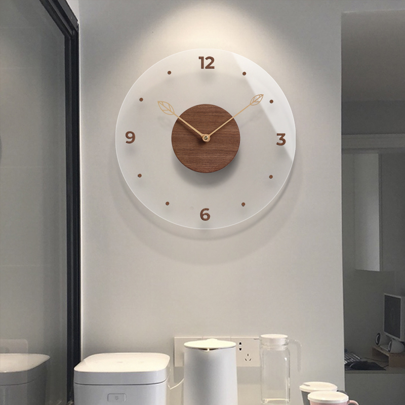 2022新款网红j挂钟现代简约客厅家用时尚钟表创意时钟北欧装饰挂