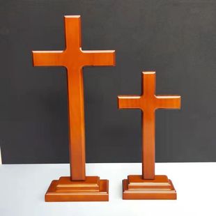 橡木色实木十字架摆件 教会用品 家用摆件装饰物品 小礼物品桌摆