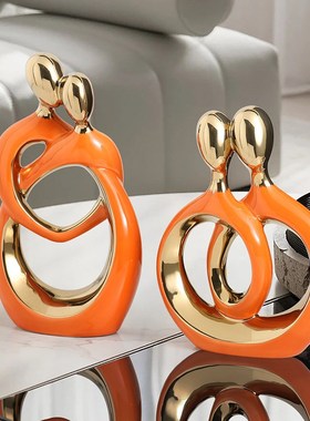 情侣拥抱一对陶瓷摆件 家居客厅卧室电视柜婚庆婚礼婚房装饰品