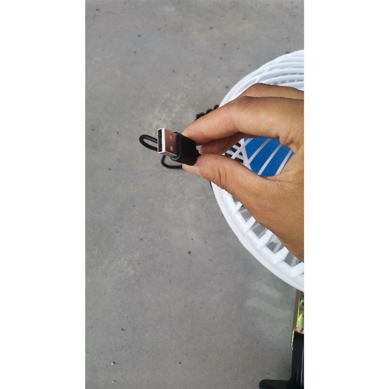 车载风扇面包货车汽车家用USB插头12V2P4V摇头制冷大风力