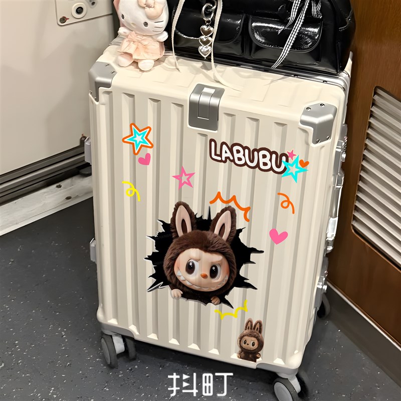 适用于行李箱贴纸LA防水不留胶高级感防丢旅行箱遮丑装饰贴纸