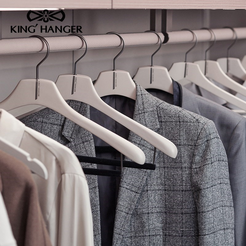 K高端实木衣架衣柜衣帽间专用轻奢高级感木质衣架挂大衣无痕衣撑