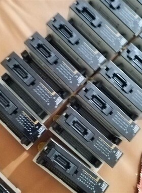 PLC编程器CRT1-OD16-1