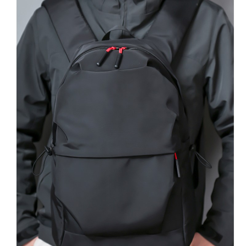 新款后揹包男女青年学生书包运动旅行轻便休闲简约商务男士揹包潮