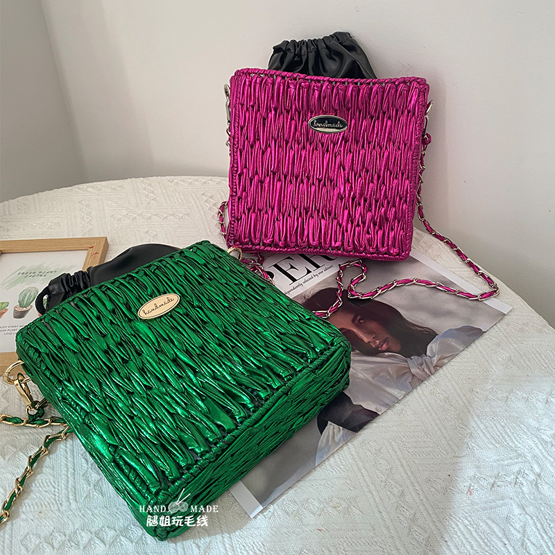 斜挎小方b包diy编织材料包轻朋克风金属质感手工包布条线钩针女包