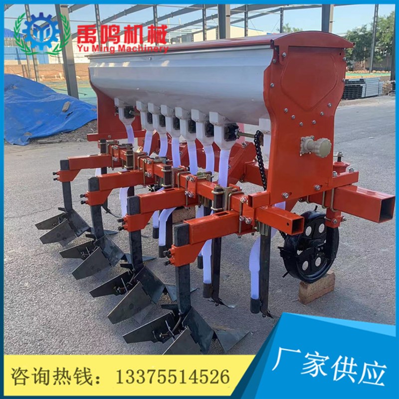 热销四轮拖拉机带的中耕施肥机 玉米大豆出苗后中耕除草施肥作业