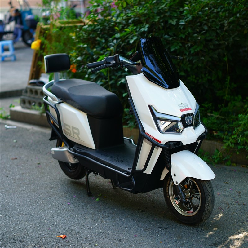 适用新日魔神EB加粗加厚全车护杠魔神防撞保险杆尾箱尾架改装配件