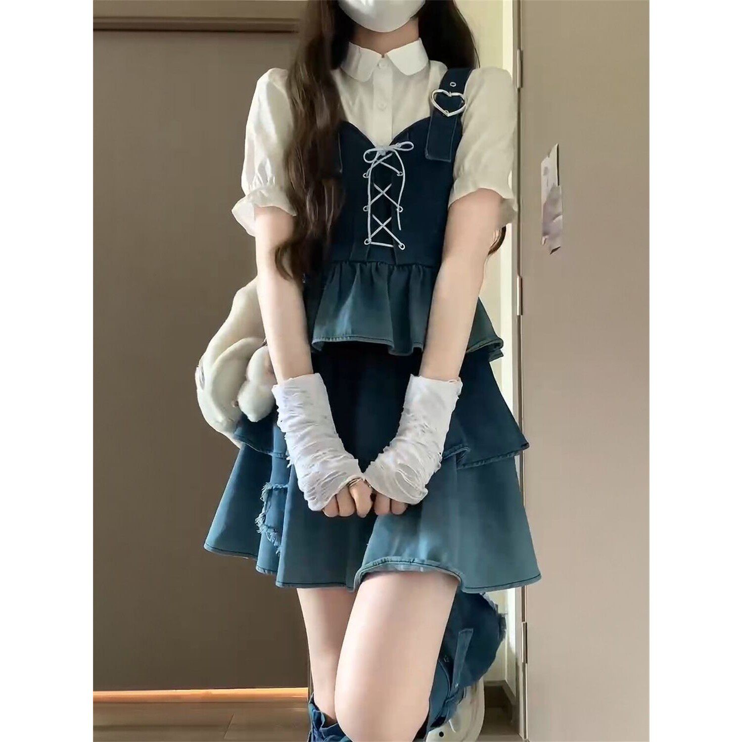 春秋季韩系女主穿搭背带马甲上衣+蛋糕牛仔半身裙娃娃领上衣套装