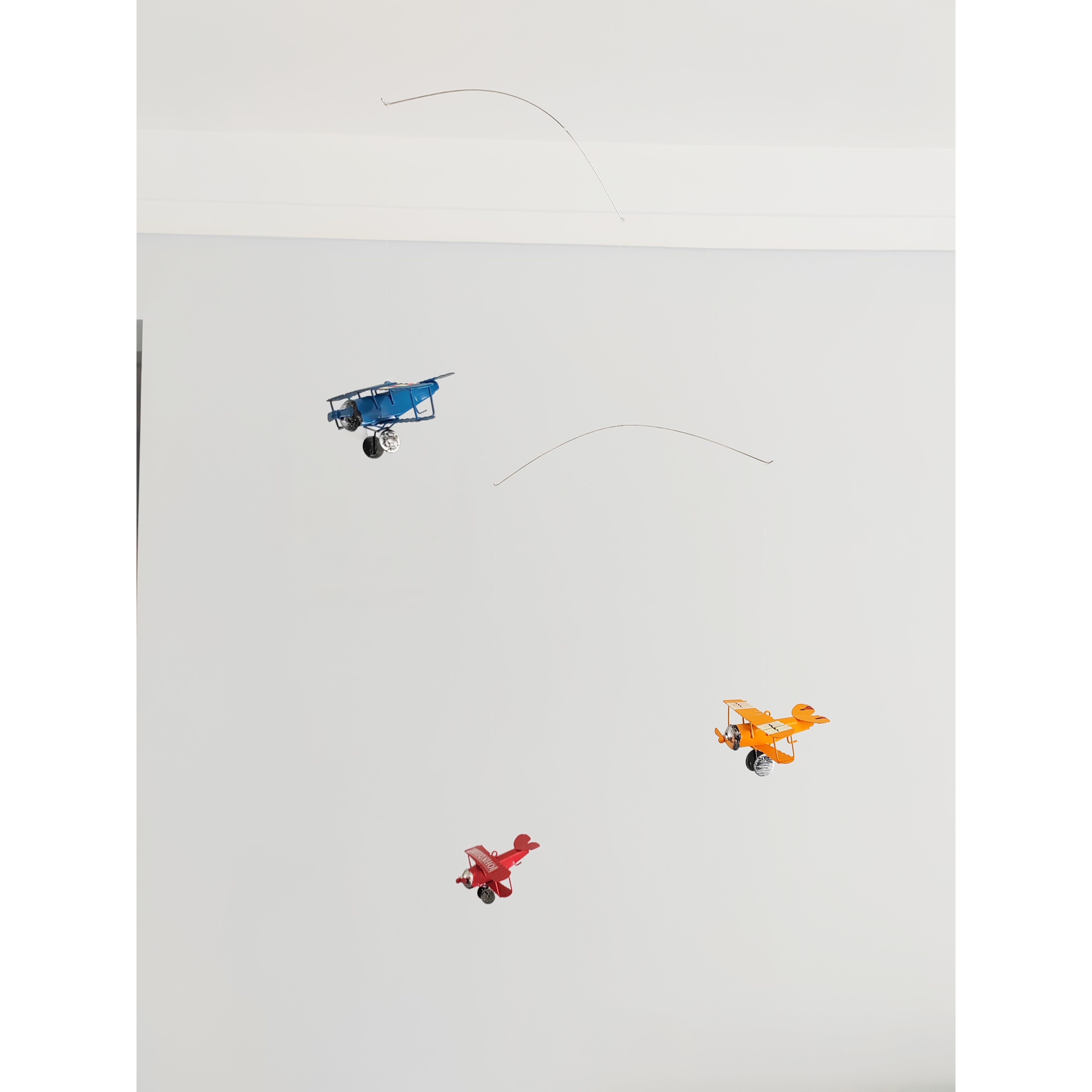 原创极简约现代燕子动态平衡挂件空中飞机吊饰幼儿园吊饰北欧风铃