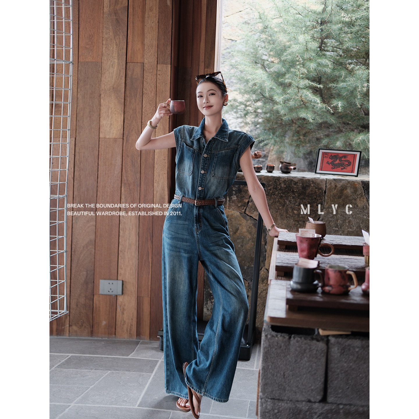 泡芙&middot;美丽衣橱【旧镇丹宁】复古水洗无袖翻领收腰阔腿牛仔连体裤