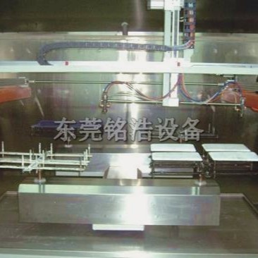 五金塑胶平面喷漆往复机四轴喷漆机空调外壳自动喷涂设备