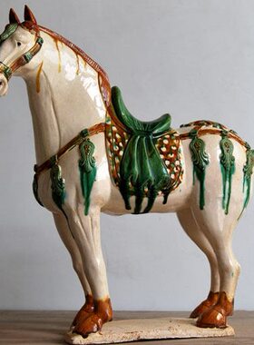 唐三彩马摆件陶瓷剪鬃大马摆设仿古家居饰品开业礼品风生水起