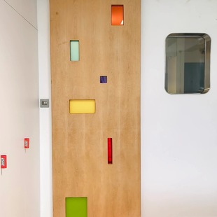 桦木海洋板实木烤漆门彩色洞洞门中古包豪斯房门卧室门厨房玻璃门