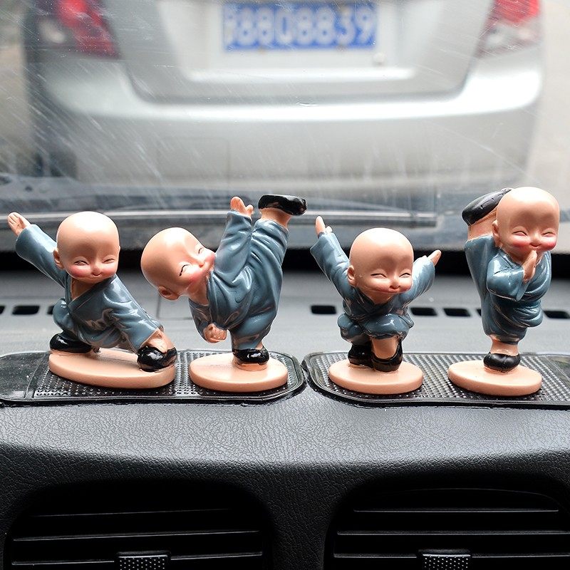 创意功夫小和尚卡通禅意少林沙弥树脂模型摆件汽车装饰品家居摆设