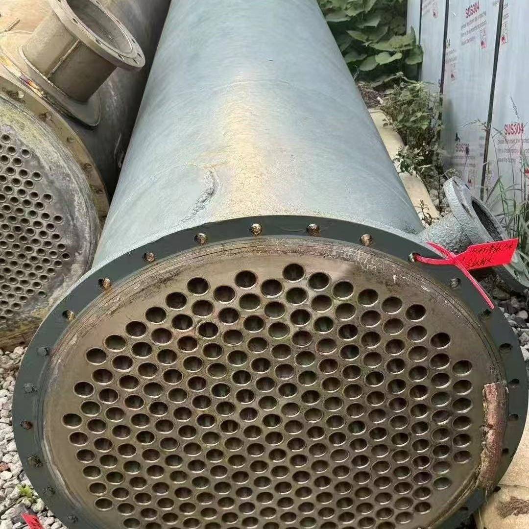 出售一批40平方-330平方列管冷凝器钛材换热器不锈钢冷凝器