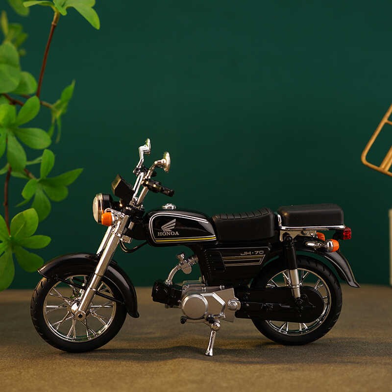 复古摩托车模型合金仿真收藏小摆件男孩房间装饰品桌面摆设1:12