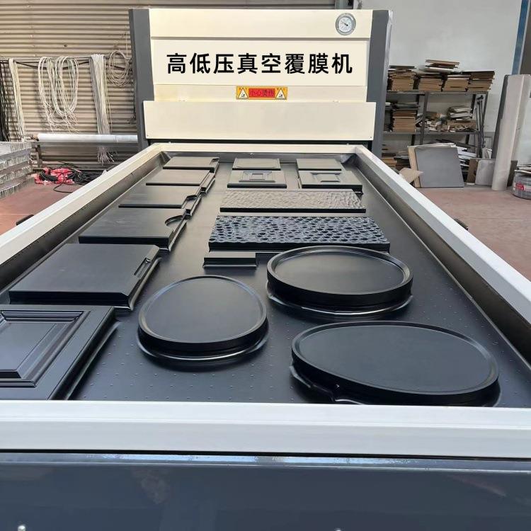 橱柜门PVC热转印覆膜机自动裁膜锁扣家具装饰圆弧形真空吸塑机