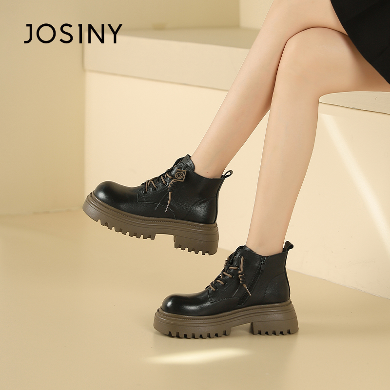 卓诗尼粗跟马丁靴冬季新款