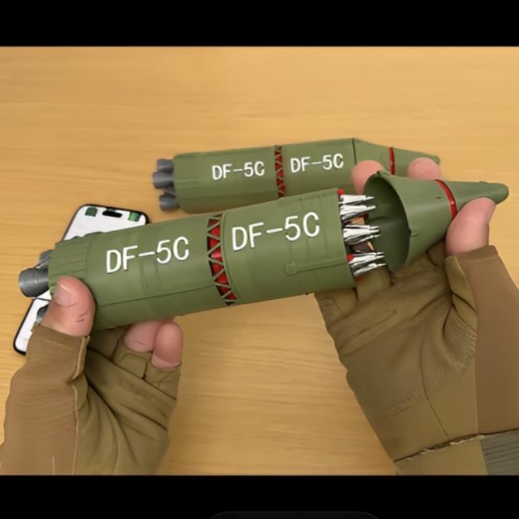东风5c笔筒DF-5C导弹洲际导弹笔筒3D打印DF-5C模型摆件笔筒东风