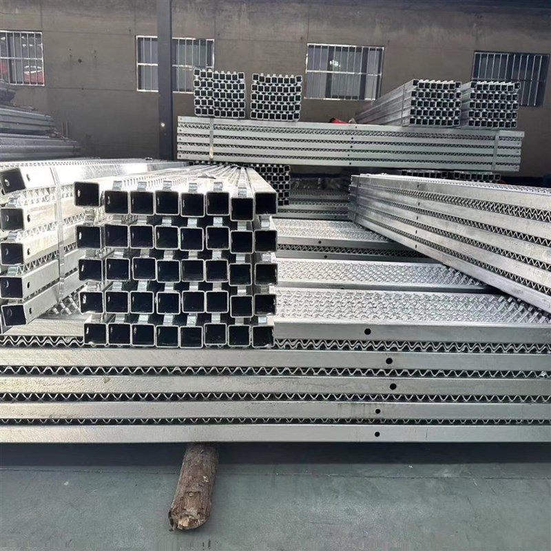 山地单轨运输车茶园农用爬坡轨道小火车大棚果园轨道搬运车厂家