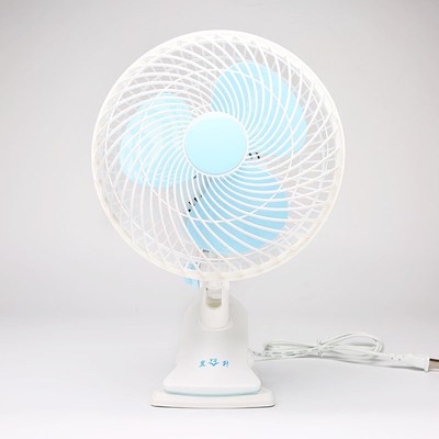 小型风扇学生宿舍小风扇办公室桌面台式可夹迷你风扇家用摇头风扇