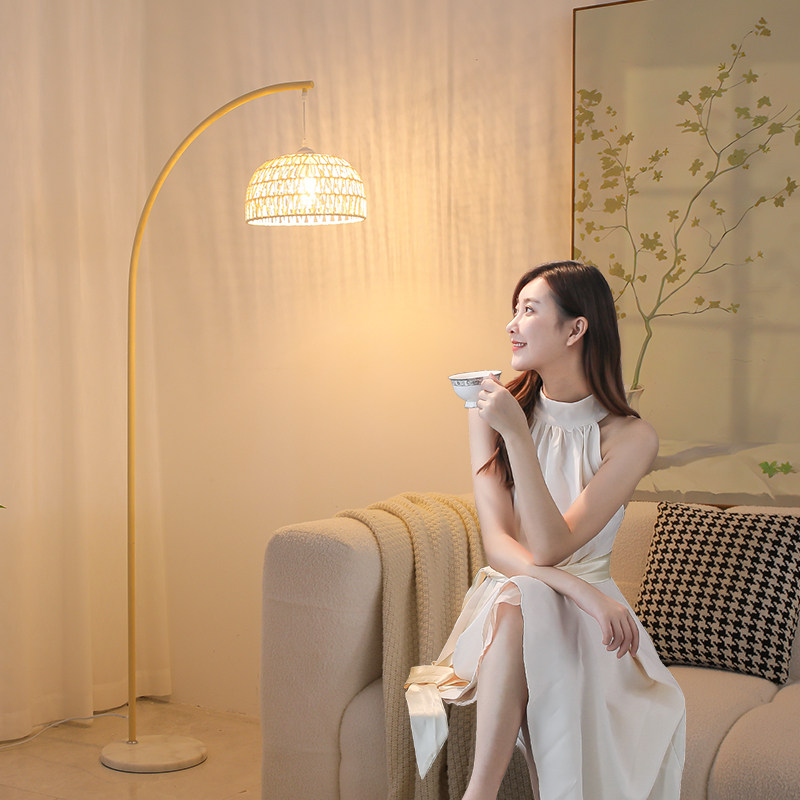 法式奶油风落地灯客厅沙发旁摆件高颜值氛围简约卧室床头立式台灯