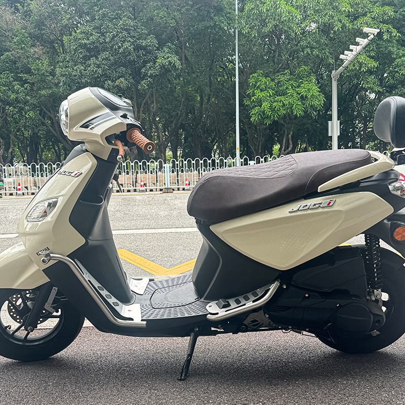 适用于雅马哈巧格i125s/PLUS不锈钢护杠保险杠 加宽脚踏射灯改装